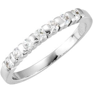14k white 1/4 ctw  diamond anniversary ring