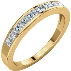 14k yellow 1/2 ctw diamond anniversary band size 7.5
